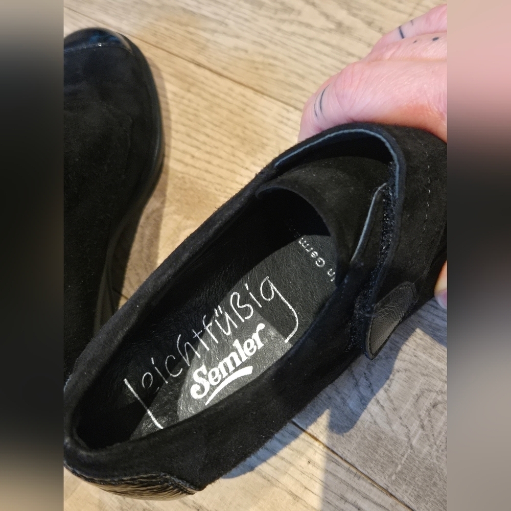 Semler | Black Suede Women's Shoes w/ Patent Leather Toe Caps, Size 4 - Picture 6 of 11